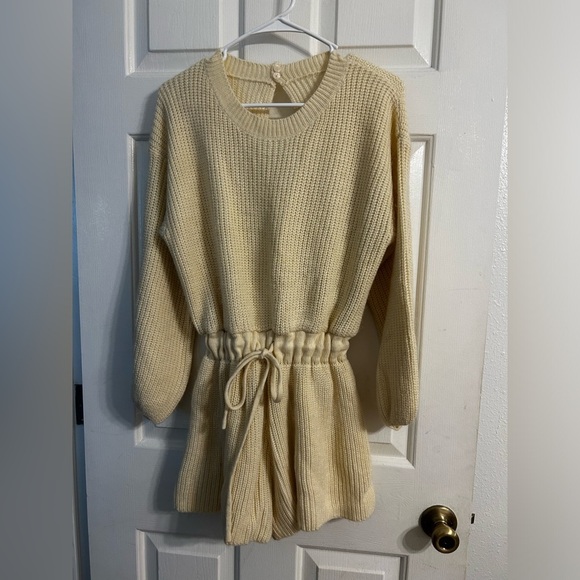Sweaters - NWOT Cream Sweater Romper